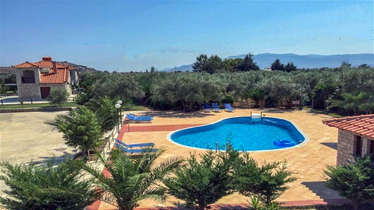 Parálion Ástros Glyfada Villas מראה חיצוני תמונה