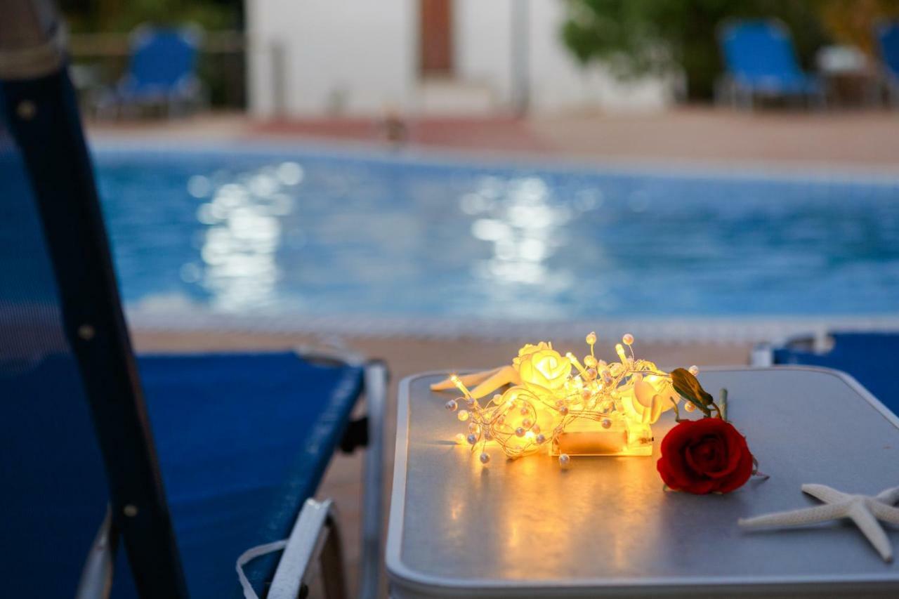 Parálion Ástros Glyfada Villas מראה חיצוני תמונה